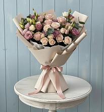 Букет цветов из:  Розы и Лизиантусы в Грэсовском