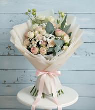 Букет цветов из:  Розы и Лизиантусы #REPLACE_PRED# Грэсовском