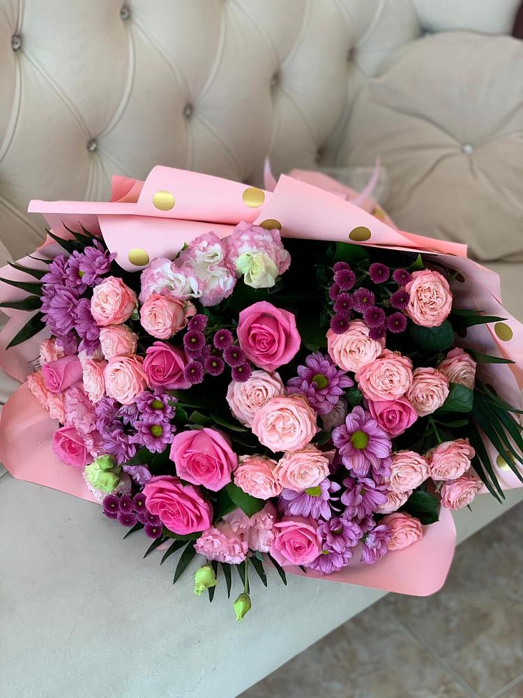 Букет цветов из: Хризантемы, Розы и Лизиантусы в Грэсовском