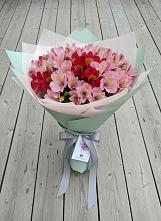 Букет цветов из:  Альстромерии в Грэсовском