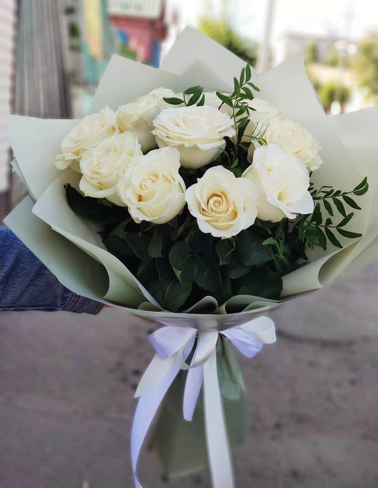 Букет Белые розы Проуд в Грэсовском