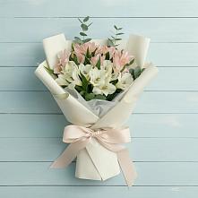 Букет цветов из:  Альстромерии в Грэсовском
