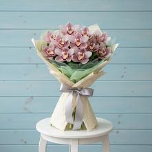 Букет цветов из:  Орхидеи и Розы #REPLACE_PRED# Грэсовском