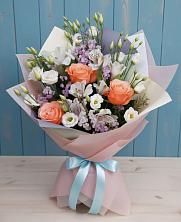 Букет цветов из:  Лизиантусы, Розы, Альстромерии и Гипсофила в Грэсовском