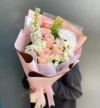 Букет цветов из:  Хризантемы и Розы в Грэсовском