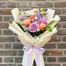 Букет цветов из:  Лизиантусы и Розы #REPLACE_PRED# Грэсовском