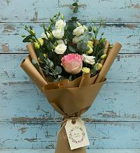 Букет цветов из:  Розы и Лизиантусы в Грэсовском